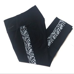 Nike black/white crop leggings size XS